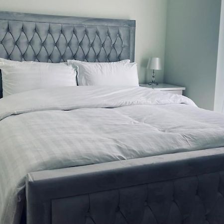 بلفاست Ormeau Road Stylish Double Bedroom Luxury Apartment المظهر الخارجي الصورة