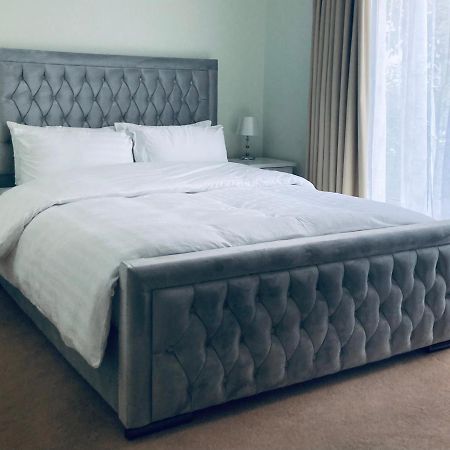 بلفاست Ormeau Road Stylish Double Bedroom Luxury Apartment المظهر الخارجي الصورة