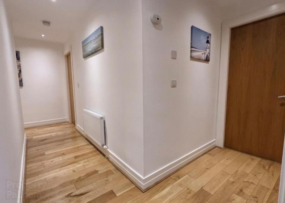 بلفاست Ormeau Road Stylish Double Bedroom Luxury Apartment المظهر الخارجي الصورة