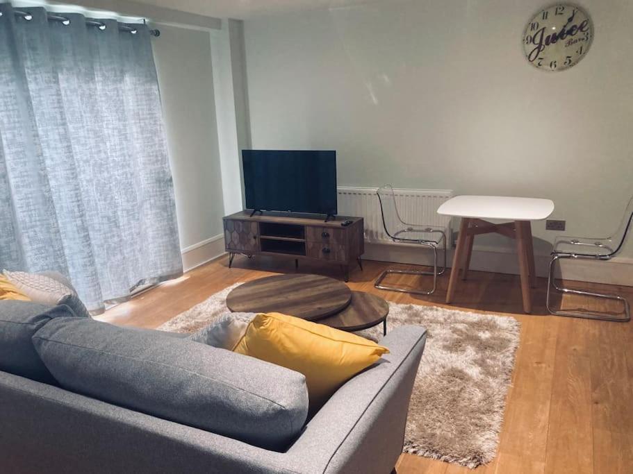 بلفاست Ormeau Road Stylish Double Bedroom Luxury Apartment المظهر الخارجي الصورة