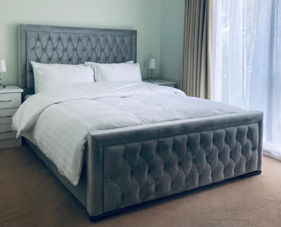 بلفاست Ormeau Road Stylish Double Bedroom Luxury Apartment المظهر الخارجي الصورة